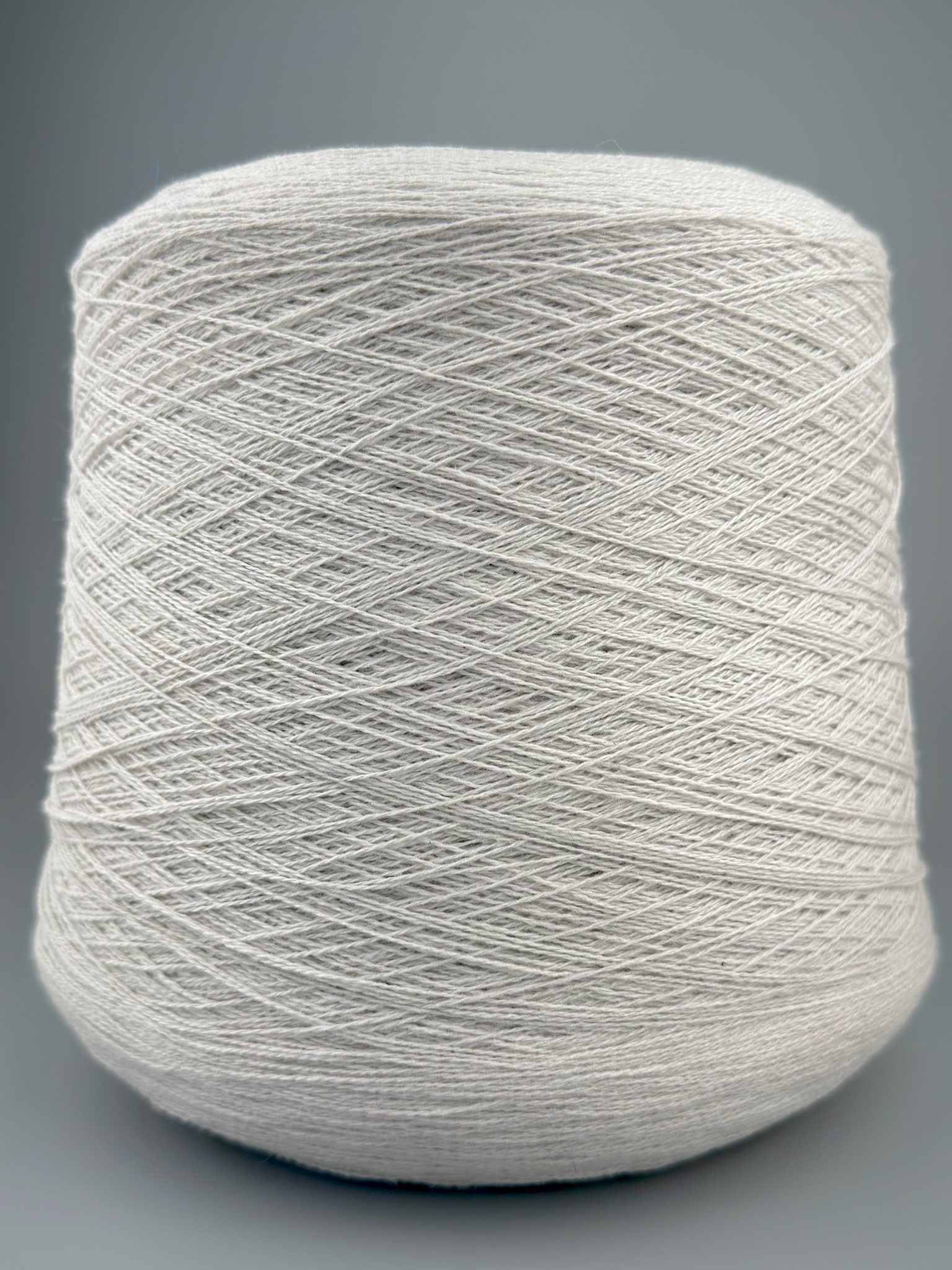 Loro Piana Lana Cash Nm 2/18 – Fil 90% Laine Mérinos 10% Cachemire col. Gris très clair photo 2